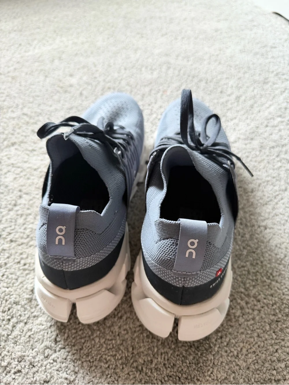 Metal/White On Women's Cloudswift 3 Sneakers
